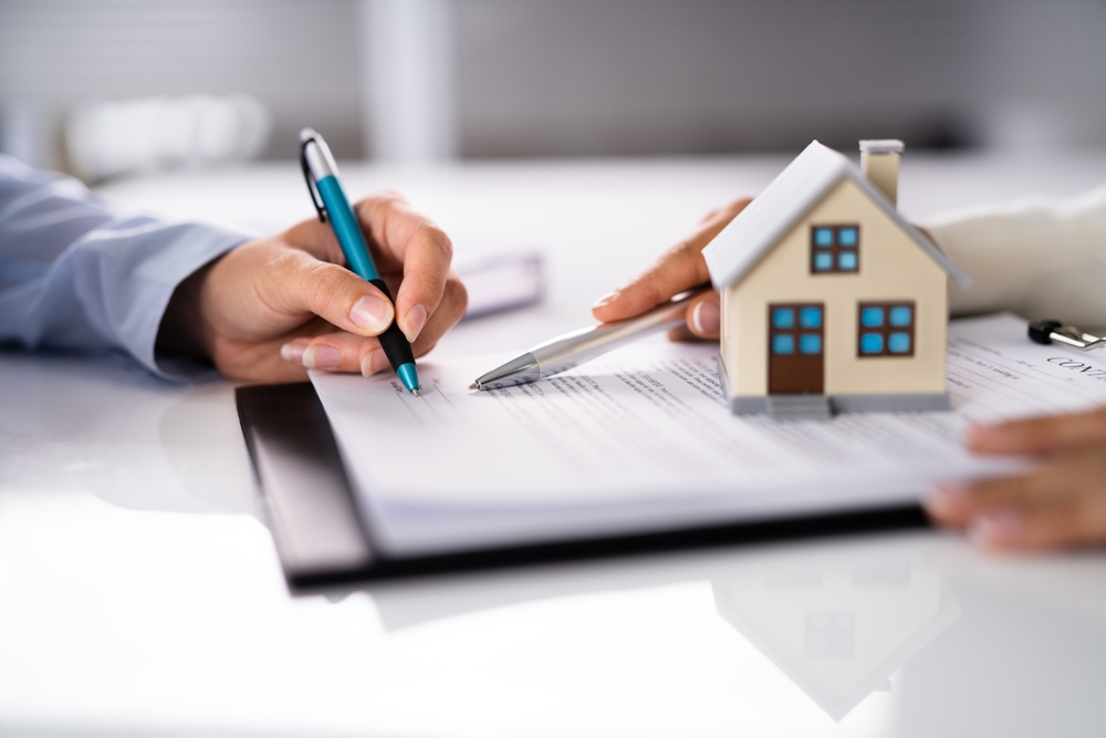 Property,Management.,House,Lease,And,Ownership,Deed